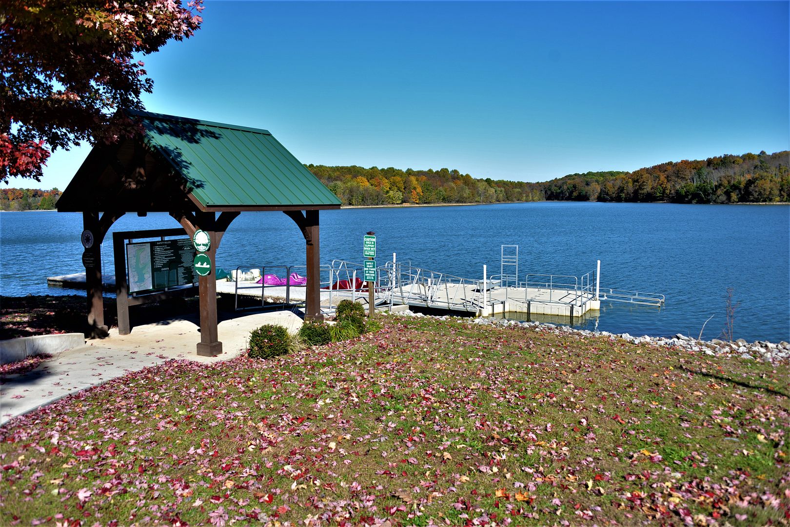 A few Pics from around Freeman Lake in Elizabethtown Kentucky Hunting